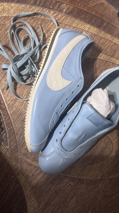 Кроссовки nike женские