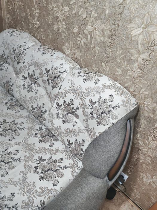 Продам диван, в отличном состоянии.