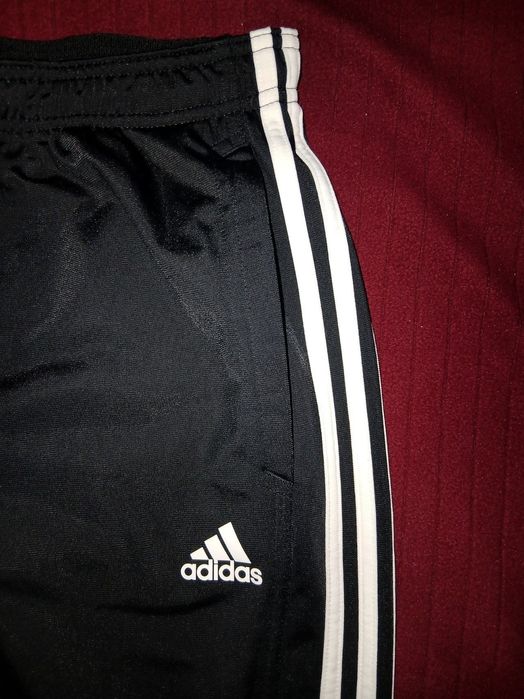 Из США, спортивные трико от бренда "ADIDAS".          MADE IN JORDAN