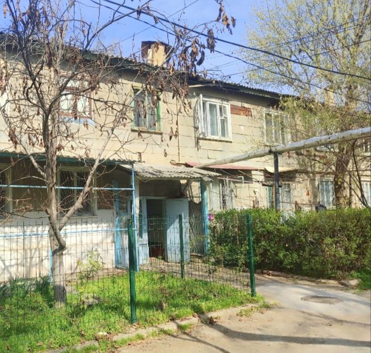 Кадышева базар Дёшево 2ух комнатная раздельная планировка