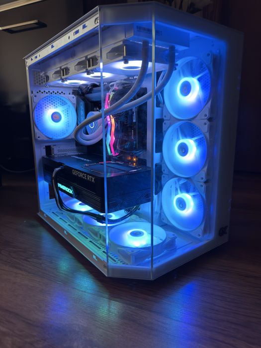 Геймърски компютър/ I9 13900K/Водно/64GB/RTX 5080/2TB SSD