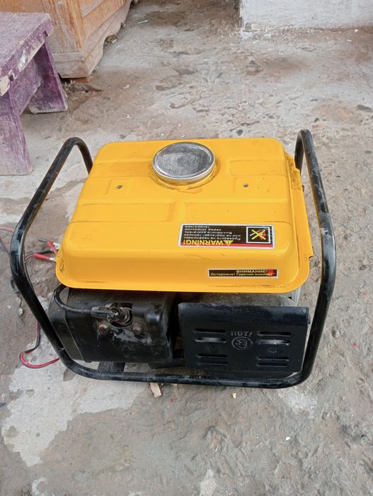 Продам электрогенератор почти новая фирма Пит
