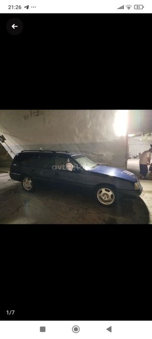 Опел амега унверсал