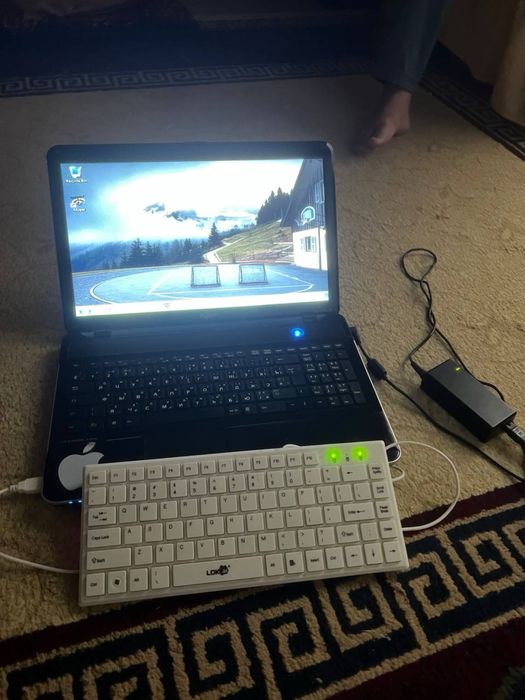 srochna sotiladi noutbuk