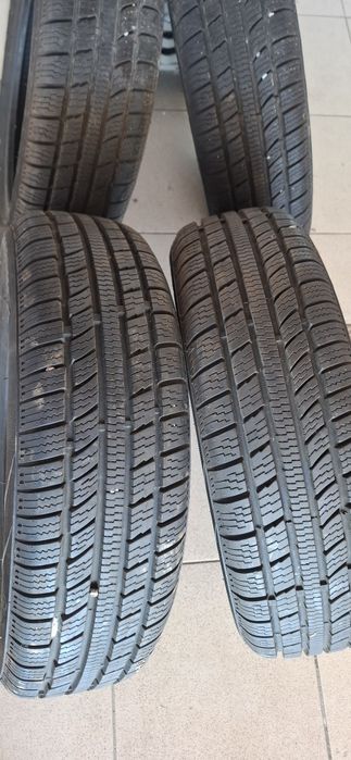 Set anvelope 155/60/15