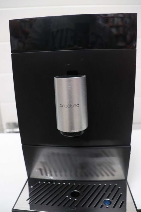 Кафеавтомат Cecotec Cremmaet Compact 19 Bar, кафемашина 1350 W, 1.1 L