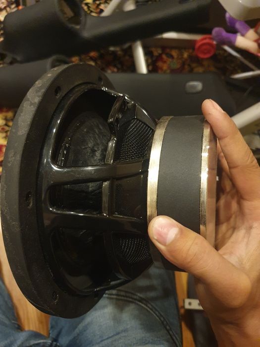 Сабвуфер Gladen SQX 08