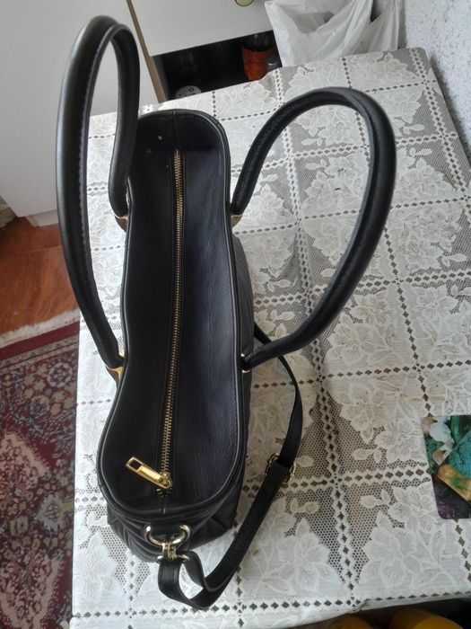 Vând foarte convenabil genți de dama 25 lei bucata