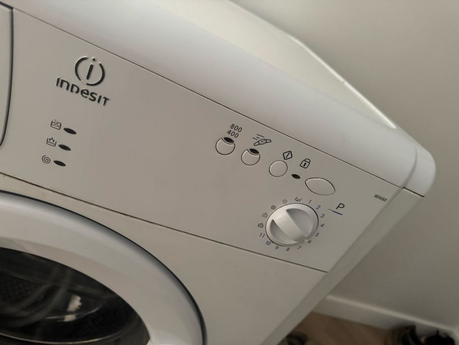 Стиральная машина автомат Indesit