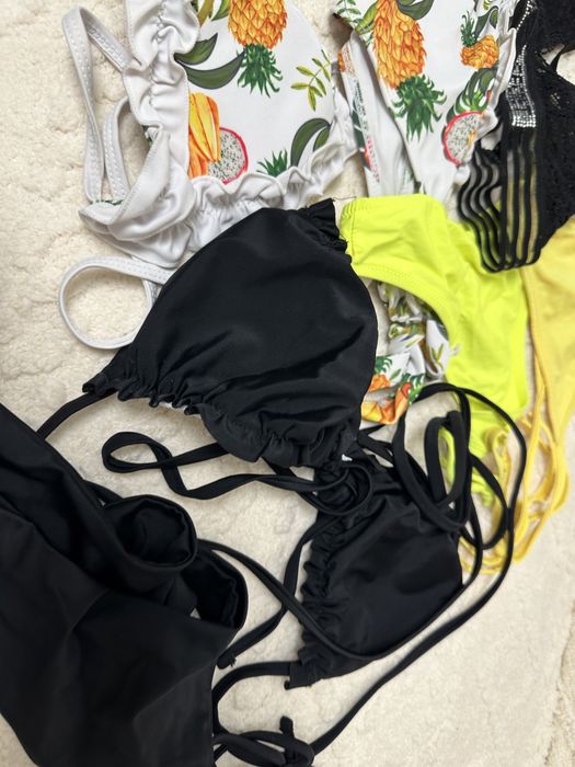 Купальники и портупея