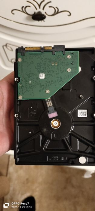 Жесткий диск 2000гб