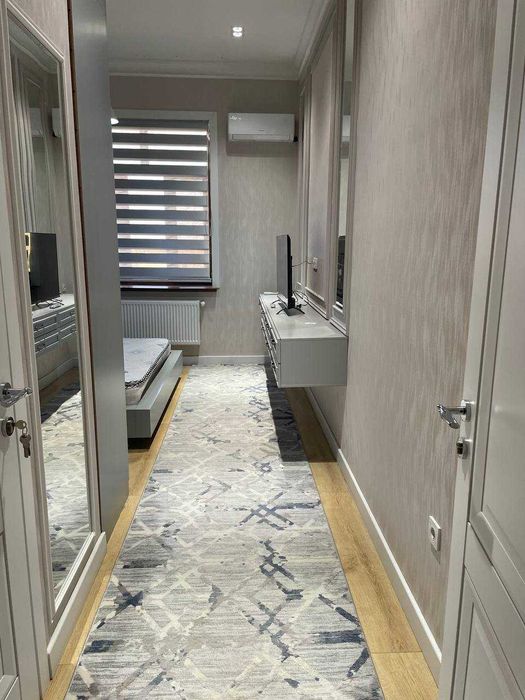 сдаю 2 х комнатная кв Мирзо Улгбекский районь рядом Кара Сув 2