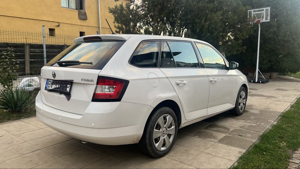 SKODA Fabia 2017 — imagine 3