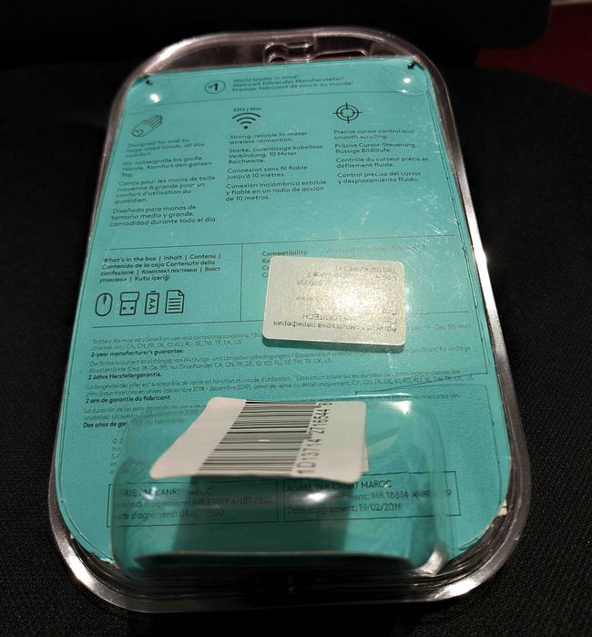 Безжична мишка Logitech M190