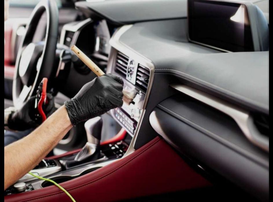 Servicii curatare interioare auto, canapele, saltele, covoare