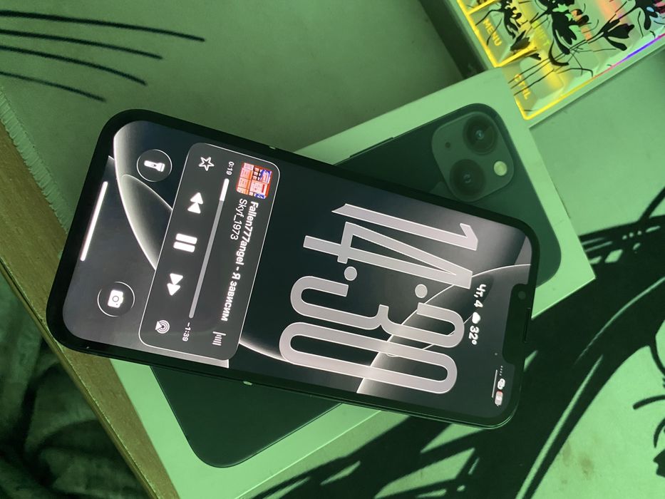 iPhone 13 256Gb Blue 100 АКБ