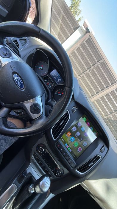 Navigatie tip tesla pentru ford focus mk3 2011-2018