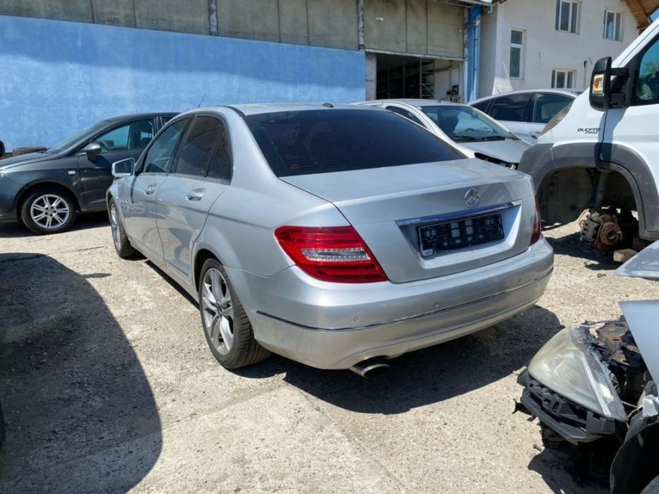 Dezmembrez Mercedes-Benz C Classe Class w204