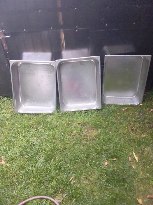 Vând tavă inox alimentar