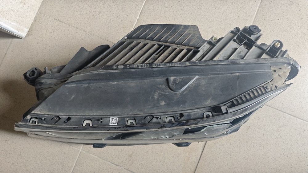 Ляв фар за Фолксваген Туарег Volkswagen Tuareg 3 Matrix