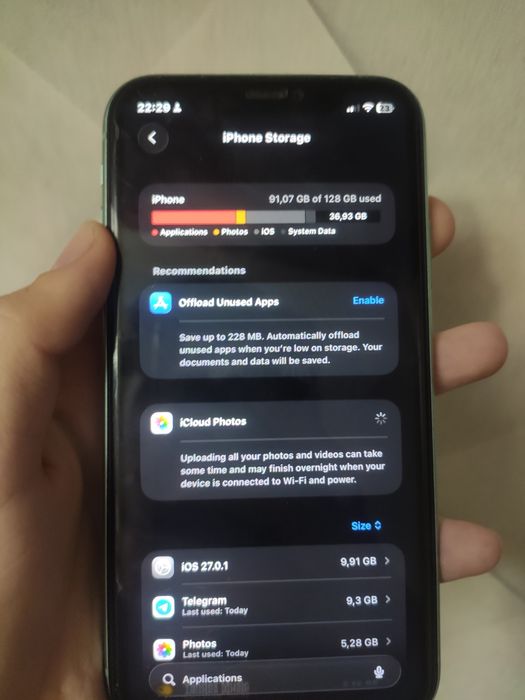 Продам  айфон 11