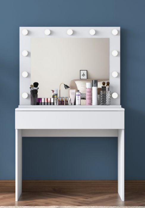 Masa de toaleta machiaj cu sertar si oglinda cu Led uri