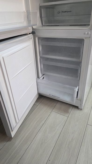 Холодильник Indesit б/у