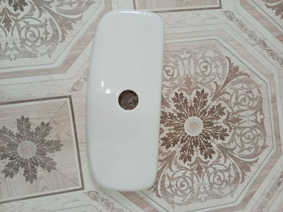 Крышка  унитаз   бачок  унитаза