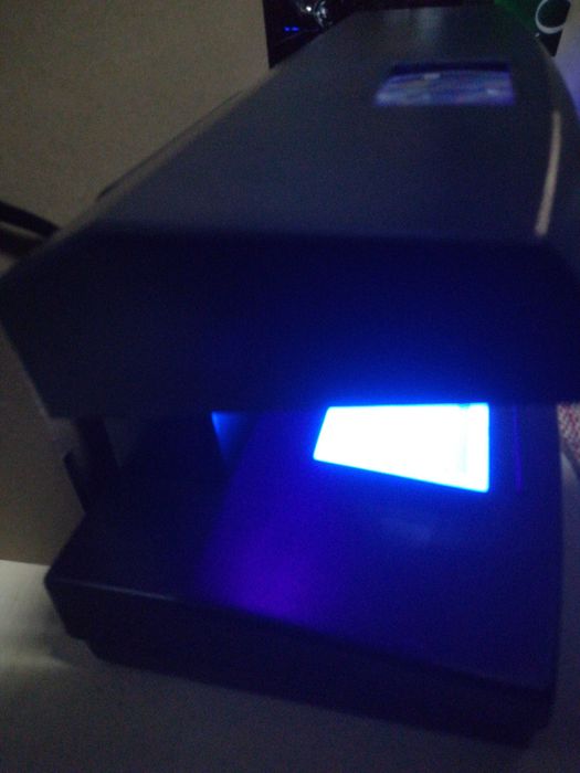 Детектор за фалшиви банкноти