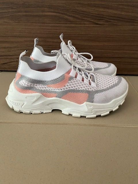 Кецове и маратонки 38 номер