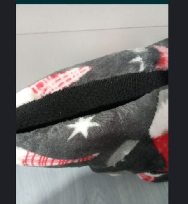 Cizmulițe de casă noi