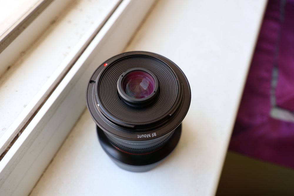 Обектив Brightin Star 12mm F2.0 III за Canon RF