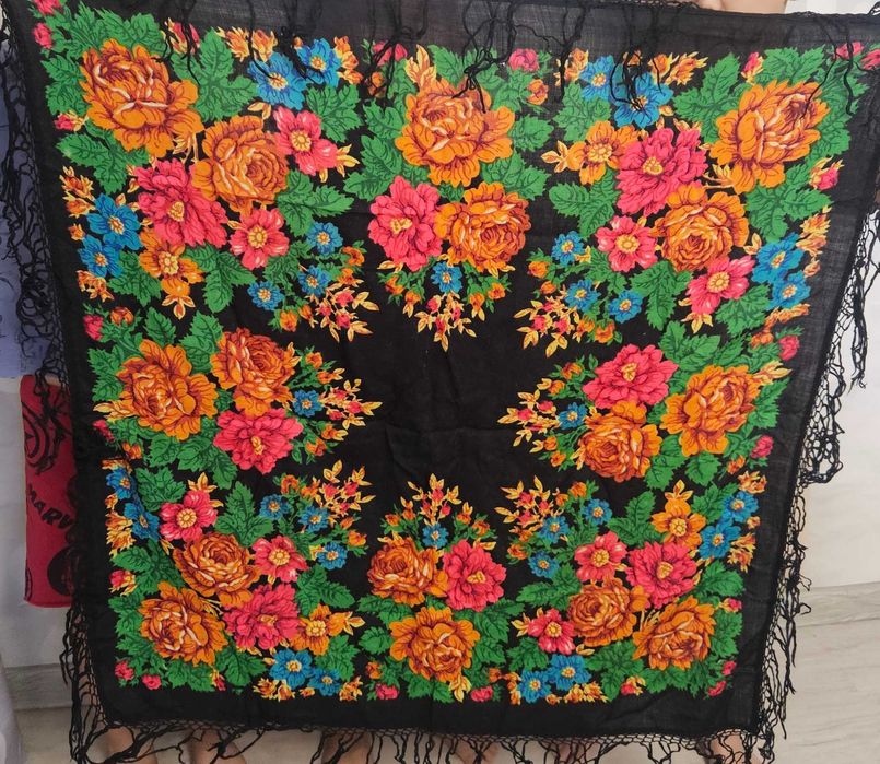 Шерстяные платки