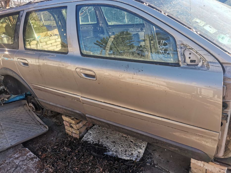 Части за Volvo XC70