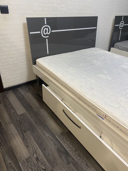 Легло с подарък матрак 120/200