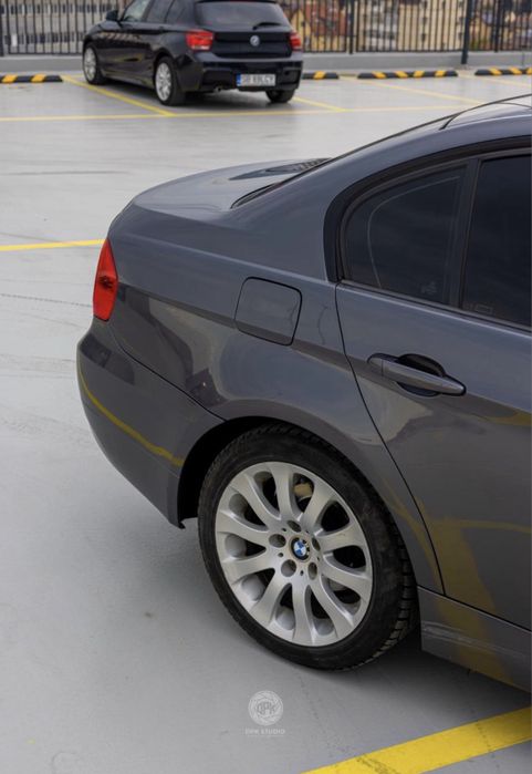 Vănd Bmw 320i Seria 3  E90