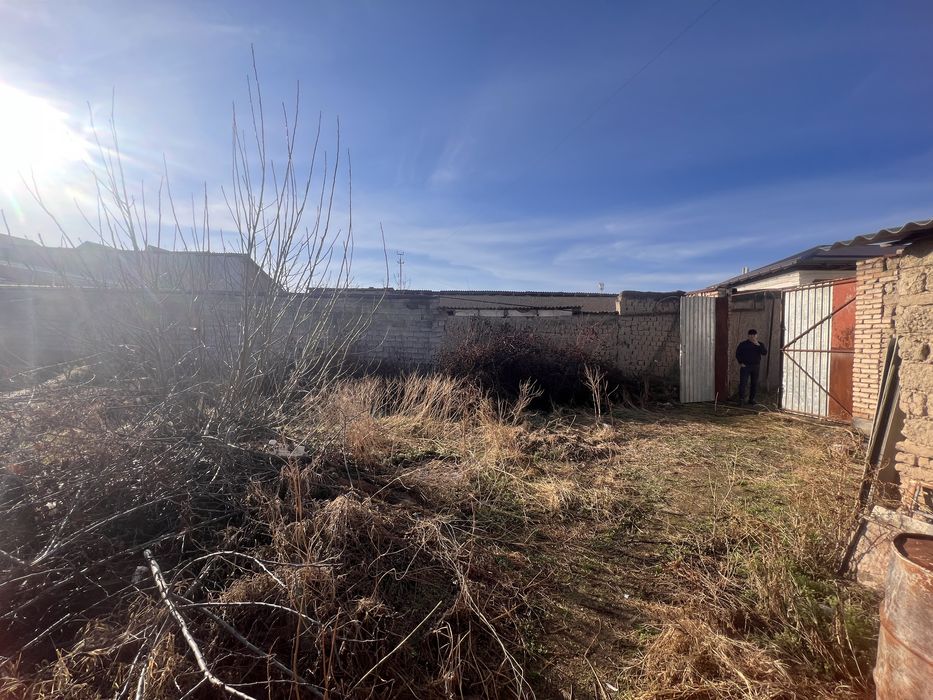 Samarqand shaharda motrid aravasozi hududida yer uchastkasi sotiladi