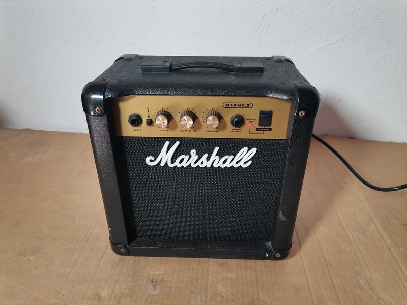 Кубе - Marshall G10MK