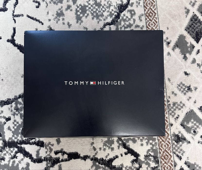 Коробка Tommy Hilfiger