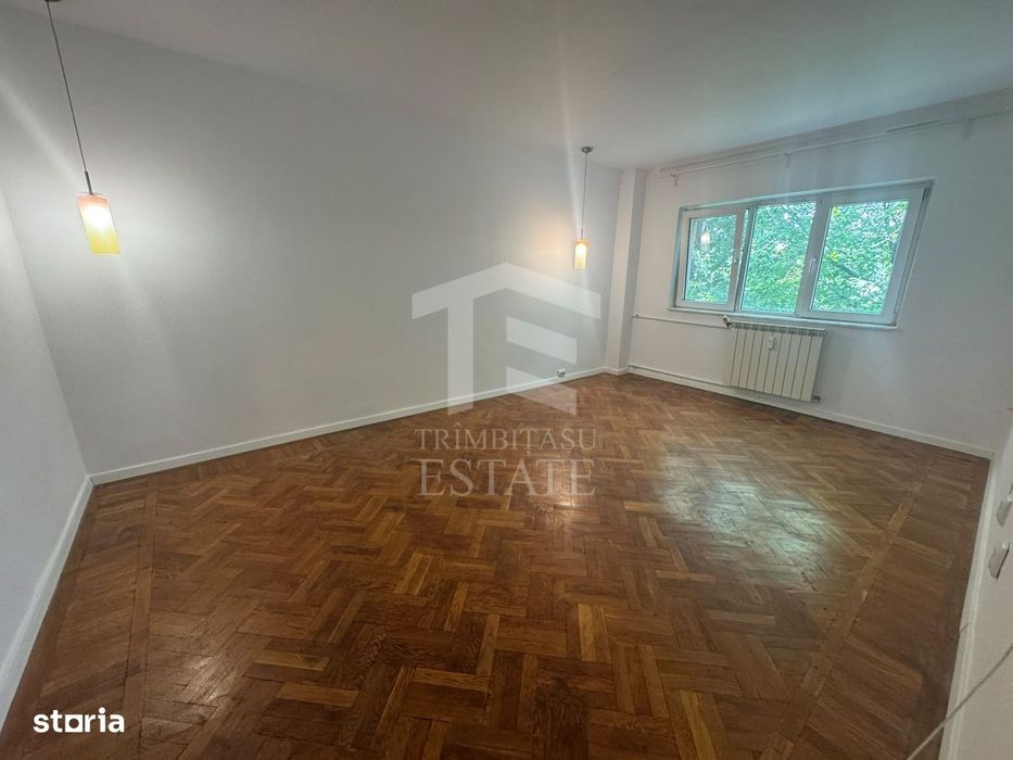 Apartament 4 Camere Crangasi Nemobilat 3/4 - Vedere 3