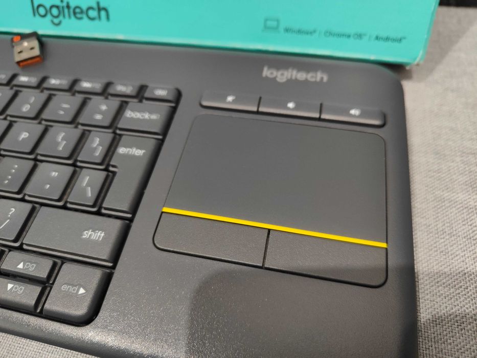 Tastatura Logitech K400 Plus