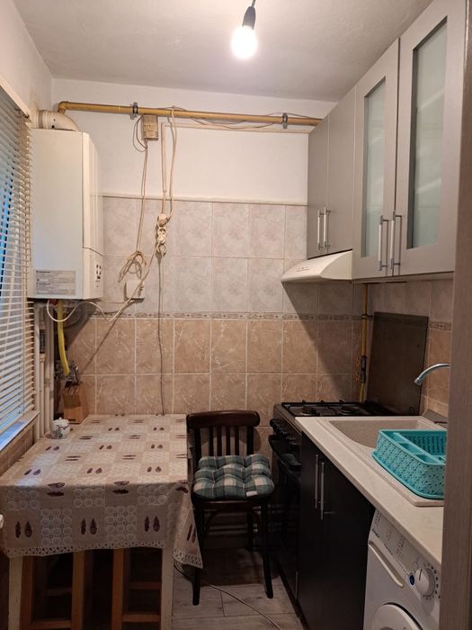 Inchiriez apartament 2 camere