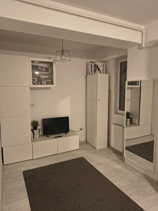 Garaoniera militari residence .