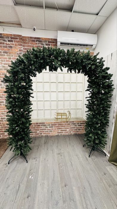 Коледна арка звлена елха