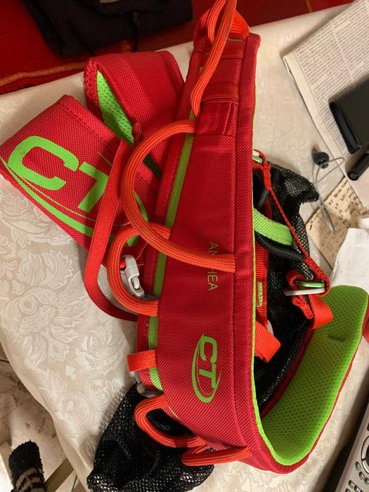 Vand espadrile la sportiva Kataki si Skwama , ham CT Anthea .