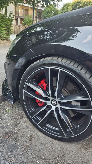 SEAT CUPRA ST 300  2018