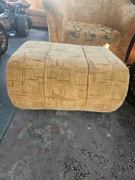 Диван с канапе и 2бр. табуретки