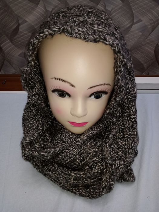 Шапка со снудом новая