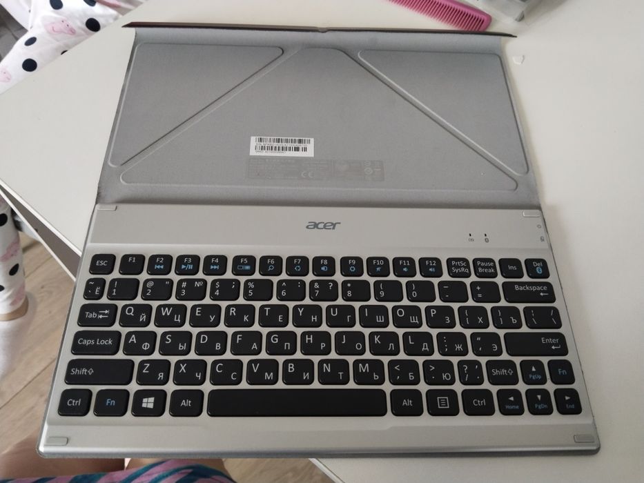 Продам блютуз клавиатуру