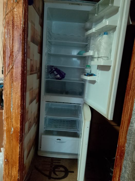 Продам холодильник